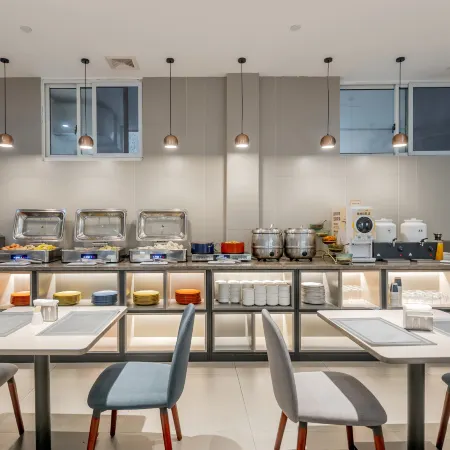 Homeinn · neo (Xinchang Jiangbin Middle Road Dafo Temple)