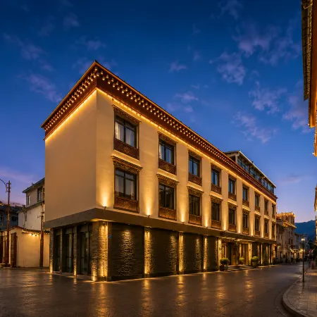 Gya · Vision of Snow Seal | Zang Culture Heritage Hotel (Dukezong Old Town)
