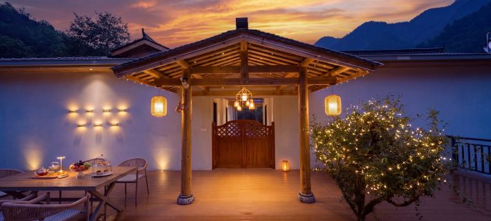 Cliffwood Lodge โรงแรมในเหอเฟิง