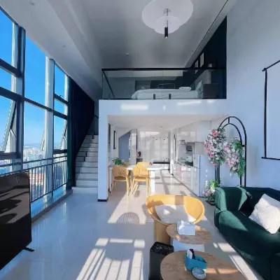 Mondrian Homestay (Ganzhou Wanxiang SOHO) - Apartments