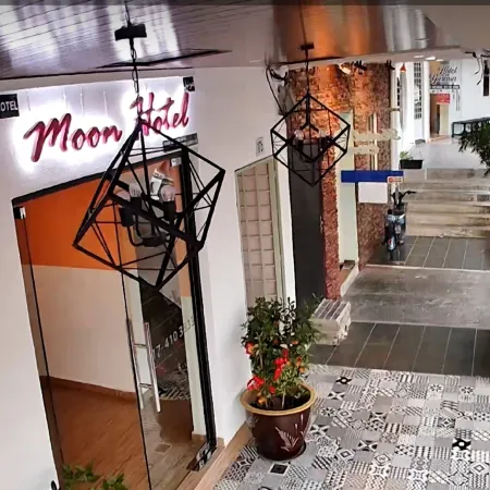 Moon Hotel BRINCHANG town
