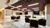 Three Thousand Lodge Hotel (China Railway Ecological City Yuelong International City Branch) - Airport Shuttle