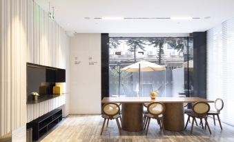 ECHIC HL Hotel (Gangding Metro Station, Zhujiang New Town)