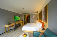 Four Seasons Qingteng Hotel (Yuyao Yangming Xi Road)