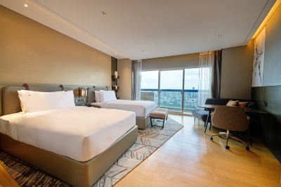 エグゼクティブ　ダブルルーム　ダブルベッド2台&バルコニー付　シティビュー　上層階/ラウンジ利用込 スイソテル ザ スタンフォードの写真