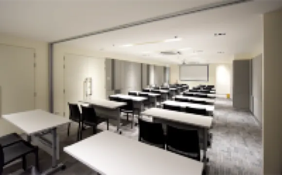 โรงแรมโฮปอินน์ โทมาส โมราโต เกซอนซิตี้