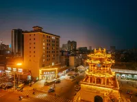 運城皇冠假日酒店（南風廣場店） 鄰近運城體育中學的酒店