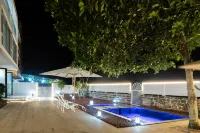 Yi'an jiujianhai Homestay (Weizhou Island Colorful Beach Branch)