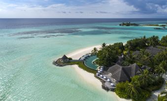 Four Seasons Resort Maldives at Kuda Huraa