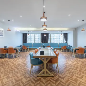 Borrman Hotel (Shaodong High-speed Railway Station International Business City)