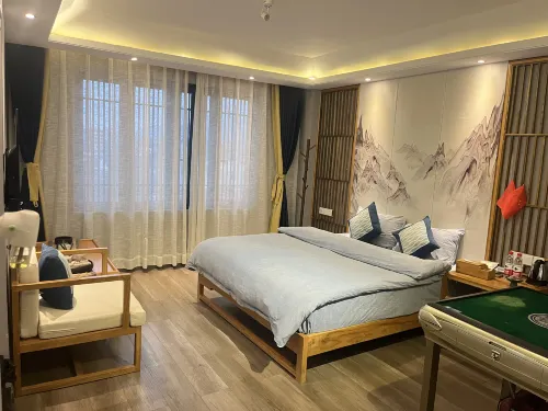 Pushi Ancient Town Meet B&B Hotels in Chenxi