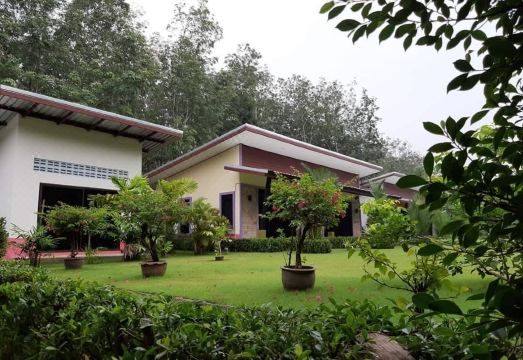 5. 푸껫 시리나파 ..