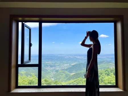 Baiyun Shenchu Fudi Guesthouse Отели рядом с достопримечательностью «Baiyun Mountain Pavilion»