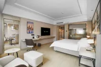 Vienna Hotel (Changde Pedestrian Street) Hotels near Hunan Institute of Applied Technology (West Campus)
