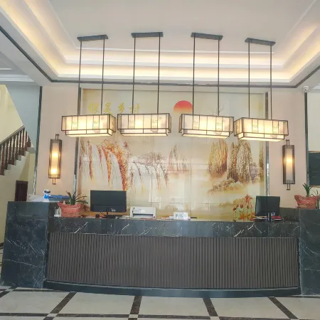 Badong Yinhao Village Hotel
