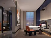 DoALand S Hotel (Changsha IFS International Finance Center Wuyi Square Branch) Hotels near Yingbin Intersection Station