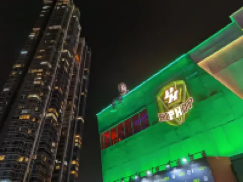 Qian's House朗譽全套房度假公寓（成都太古裏店）