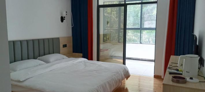 Three Bay Homestay Hotels in Yongxin