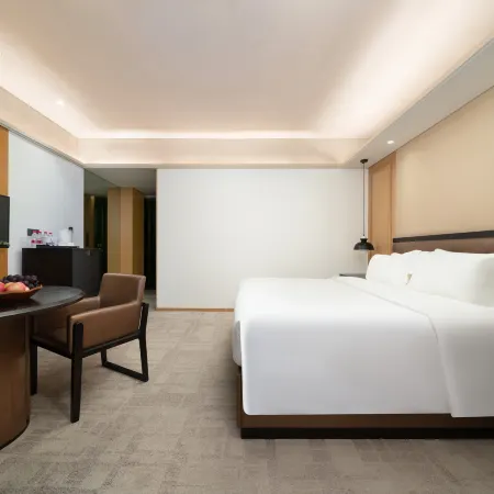Guigang Railway Station UEASY Hotel