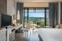Pullman Phuket Arcadia Naithon Beach Hotel a Phuket