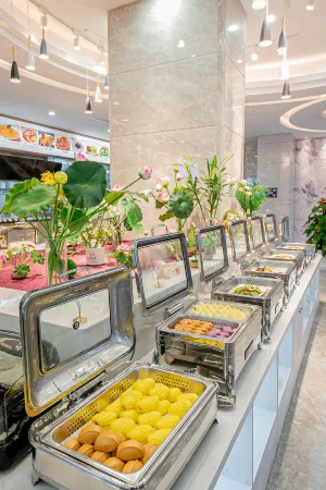 Horun Hotel (Sports Center Branch) Отели в г. Гуйган