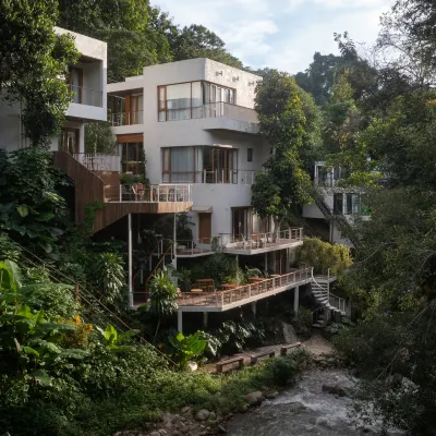 Taryn Tara Cafe and Stay Hotels near Mae Lai