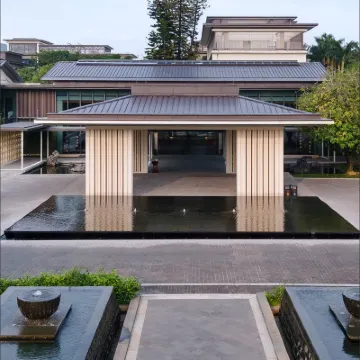 Zhongshan Hot Spring Hotel (Central Park) Hotels near Sanxiang