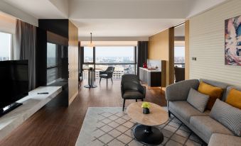 New World Langfang Hotel