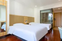 GreenTree Alliance Hotel (Wuzhou Hedong Qilou Town Pedestrian Street) Hôtels à : Wuzhou