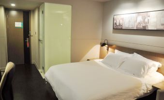 Jinjiang Inn Select (Shanghai Yanghang Baoyang Road)
