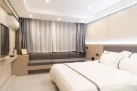 Hongrui Hotel (Yanji Dinosaur Kingdom Korean Folk Garden)