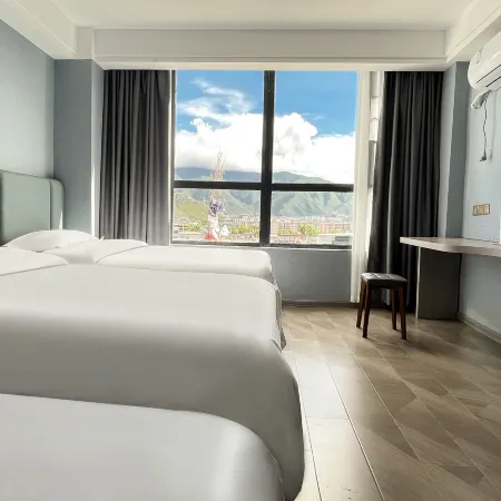 Lhasa Yudong Holiday Hotel (Jokhang Temple Branch)