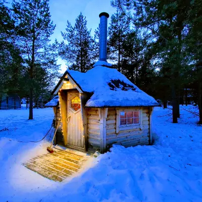 Lake Inari Mobile Cabins Hotels in 