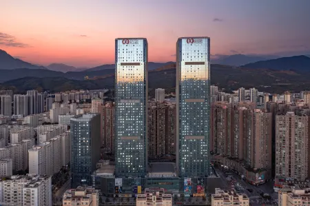 Metropolo Jinjiang  Hotels (Kunming Harmony Plaza Beijing Road Branch) Отели рядом с достопримечательностью «Junfacheng Wen Yi Duo Park»