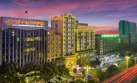 Vienna Hotel (Jiujiang Railway Station) - Housity