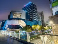 อาร์ รอยัลส์ โฮเทล เฉิงตู ชุนซี โรด ไท่กู๋ หลี่ โรงแรมใกล้วัดต้าซื่อ