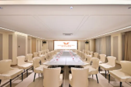 維也納酒店（濮陽台前建德商業步行街店） 台前酒店