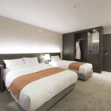 Grand Mer Hotel Seogwipo Ocean Отели рядом с достопримечательностью «Дельфинарий Marine Park»