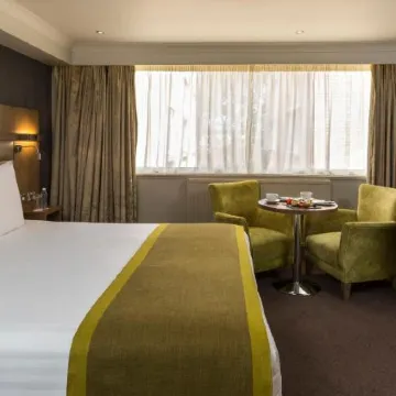 Bonnington Hotel & Leisure Centre
