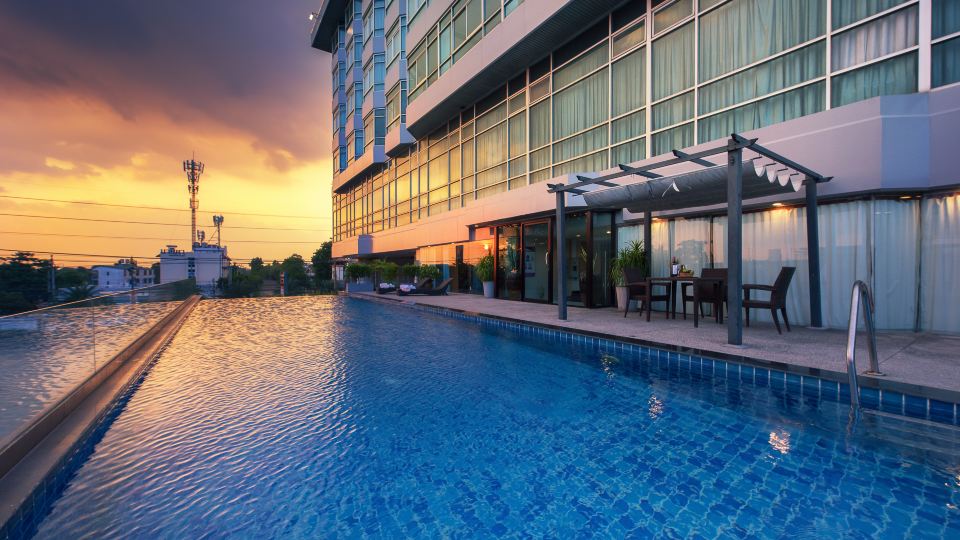 Siam Mandarina Hotel - Free BKK Airport Shuttle