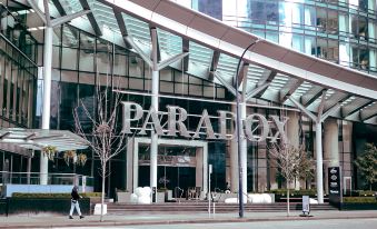 Paradox Vancouver