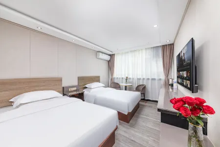 Pebble Motel (Shanghai World Expo Center Changqing Road Subway Station)