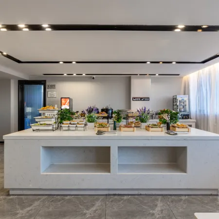 Shantou Yiju Hotel