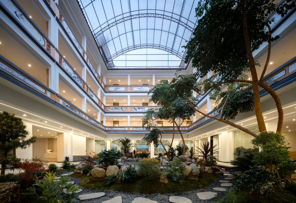 Daheng Rizhao Jinshan Snow Mountain Panorama Garden Hotel over view