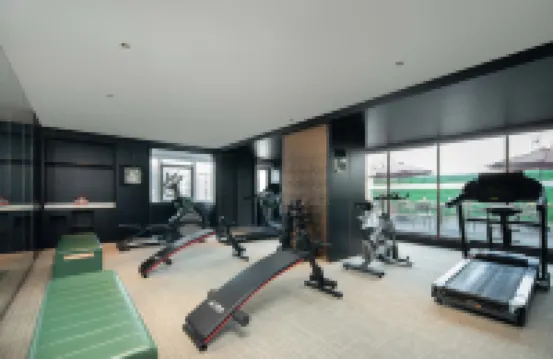 長沙嶽麓華美達酒店（洋湖濕地地鐵站店）