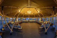 Nanhai Years Homestay (Guangzhou South High-speed Railway Station Linyuexi Subway Station) - Romantic