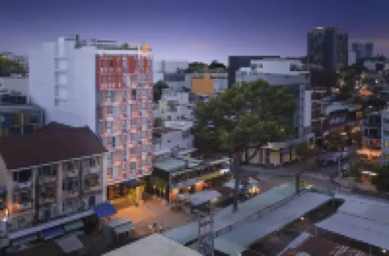 M Village Hotel Ton That Dam Hotels near Bitexco Financial Tower