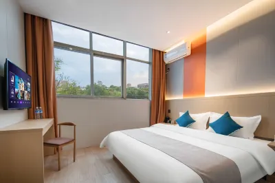 Xinzheng Mike Hotel (Zhengzhou Vocational College of Technology) Hotels near Xinzheng Museum