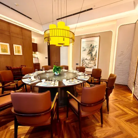 Qiqihar Lakeside Hotel