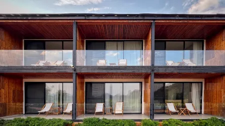 Puzhehei pure lake vision gloria hotel